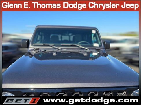 Certified 2023 Jeep Gladiator Willys image 5