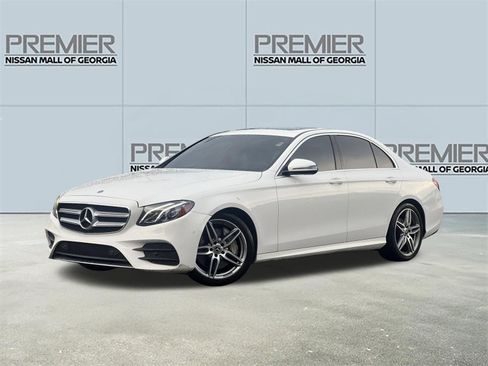 Used 2018 Mercedes-Benz E 300 image 1