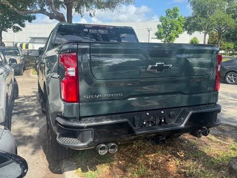 Used 2025 Chevrolet Silverado 1500 LT Trail Boss AWD/4WD image 2