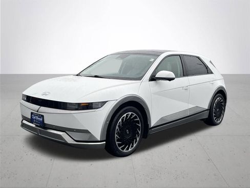 Used 2023 Hyundai Ioniq 5 Limited image 2