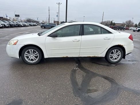Used 2005 Pontiac G6 Sedan w/ Premium Value Package image 8