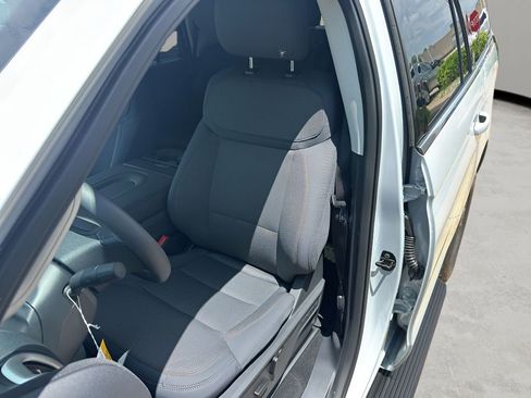 New 2025 Ford Expedition Active AWD/4WD image 22