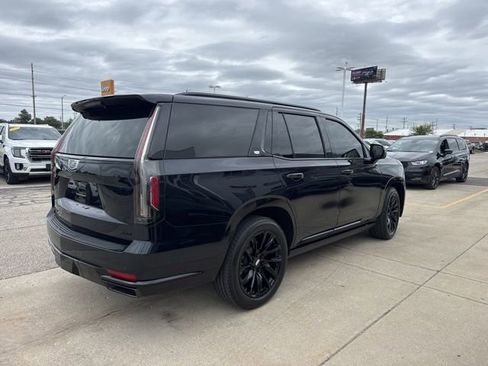 Used 2023 Cadillac Escalade Sport w/ LPO, ONYX Package AWD/4WD image 3