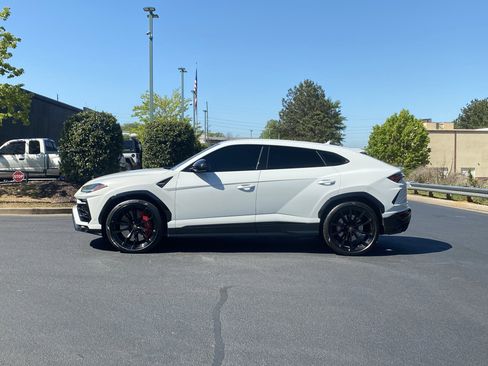 Used 2022 Lamborghini Urus AWD/4WD image 15