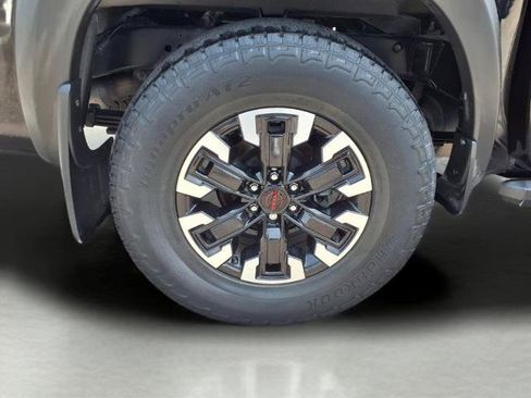 Certified 2022 Nissan Frontier Pro-X w/ Technology Package RWD image 9
