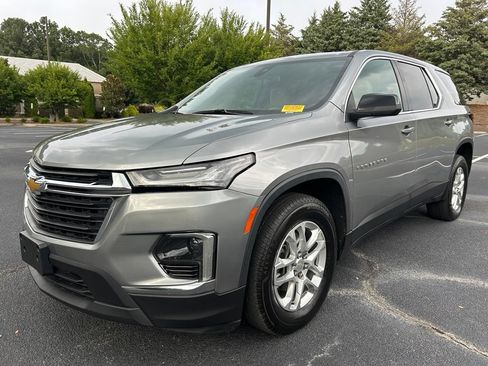 Used 2023 Chevrolet Traverse LS FWD image 60
