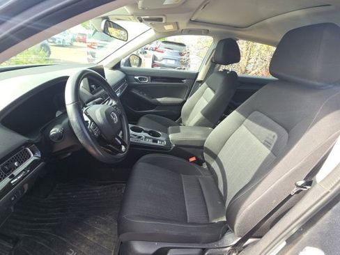 Used 2023 Honda Civic EX image 4