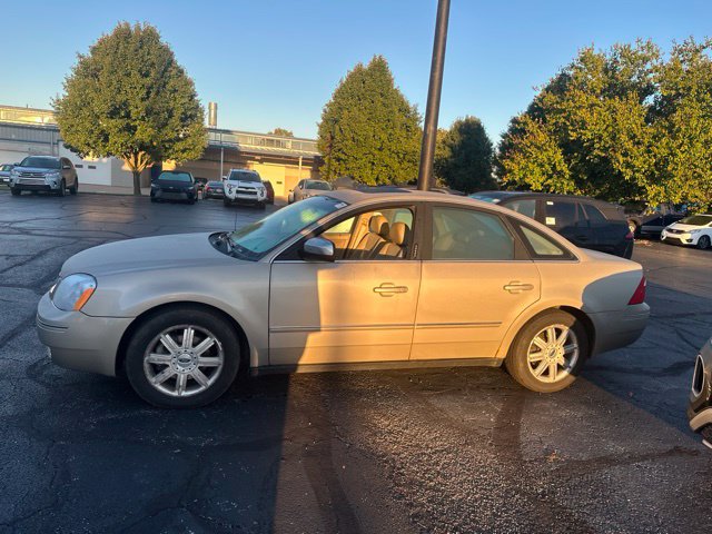 Used 2005 Ford Five Hundred Limited FWD image 4