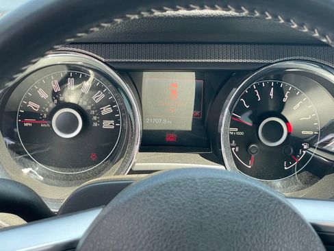 Used 2014 Ford Mustang GT Premium w/ Comfort Package RWD image 14
