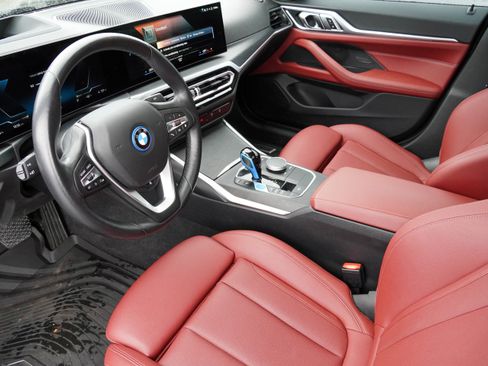 Certified 2023 BMW i4 eDrive35 w/ Premium Package image 9