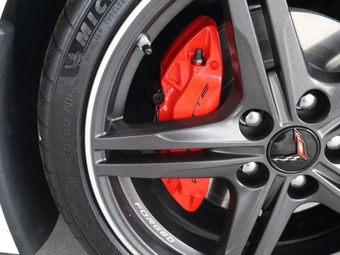 Used 2024 Chevrolet Corvette Stingray Preferred Cpe w/ 2LT image 15