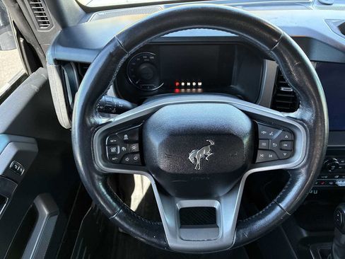 Used 2022 Ford Bronco Outer Banks w/ Sasquatch Package AWD/4WD image 11