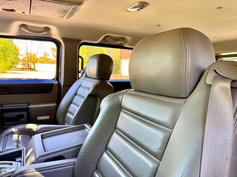 Used 2003 HUMMER H2 w/ Preferred Equipment Group AWD/4WD image 18