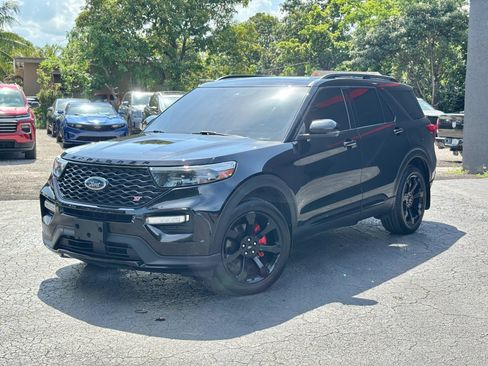 Used 2022 Ford Explorer ST w/ ST Street Pack AWD/4WD image 4