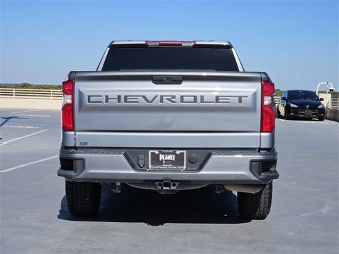Used 2020 Chevrolet Silverado 1500 Custom w/ Custom Value Package image 6