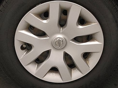 Used 2020 Nissan Rogue Sport S image 31