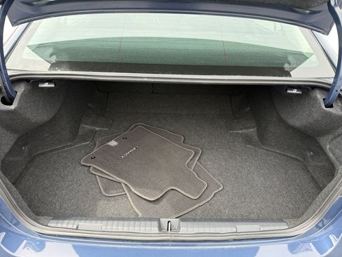 Used 2024 Subaru Legacy Premium AWD/4WD image 17