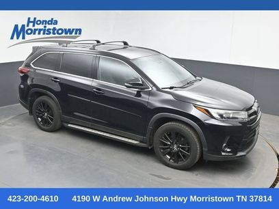 Used 2019 Toyota Highlander SE