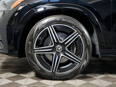 Certified 2025 Mercedes-Benz GLE 450 GLE 450 image 32
