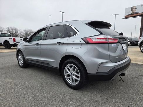 Used 2022 Ford Edge SEL w/ Convenience Package image 8