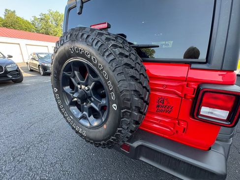 Used 2023 Jeep Wrangler Unlimited w/ Cold Weather Group AWD/4WD image 24