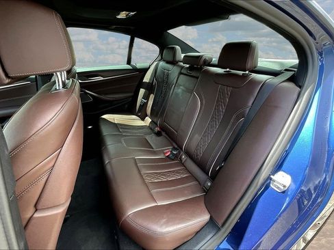 Used 2021 BMW 530i w/ Premium Package RWD image 21