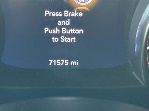 Used 2019 Jeep Wrangler Unlimited Sahara image 24