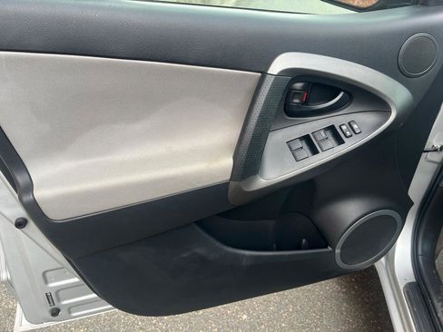 Used 2012 Toyota RAV4 4WD w/ Value Pkg image 15