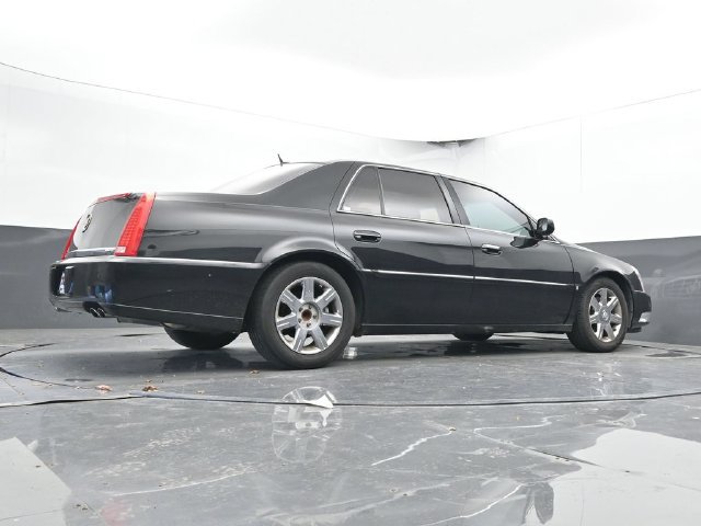 Used 2006 Cadillac DTS FWD image 22