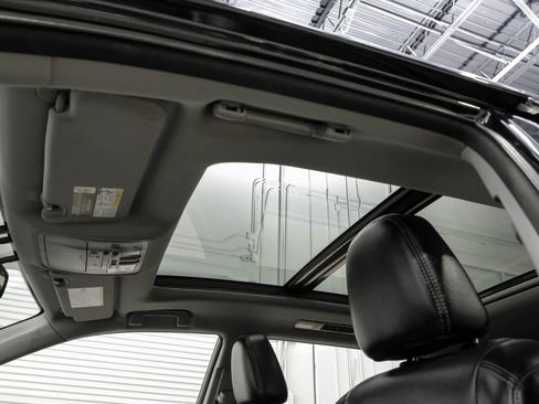 Used 2016 Toyota Highlander Limited Platinum AWD/4WD image 29