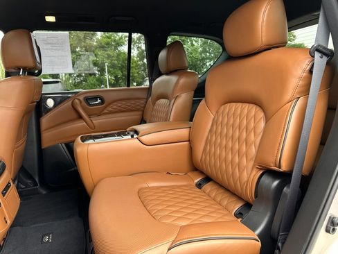 Used 2022 INFINITI QX80 Sensory w/ All-Season Package AWD/4WD image 44