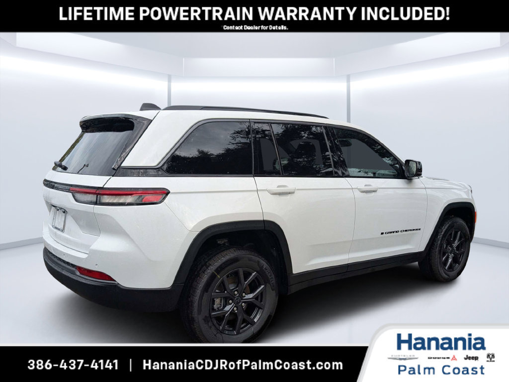 New 2027 Jeep Grand Cherokee Altitude RWD image 3