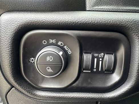 Used 2023 RAM 1500 Laramie AWD/4WD image 30
