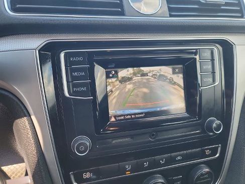 Used 2017 Volkswagen Passat 1.8T S image 14