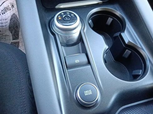 Used 2025 Ford Explorer Active image 25