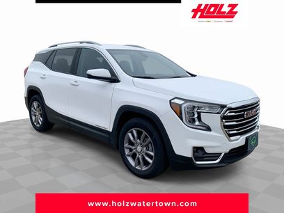 Used 2024 GMC Terrain SLT