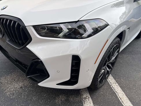 New 2026 BMW X6 xDrive40i w/ Premium Package image 9