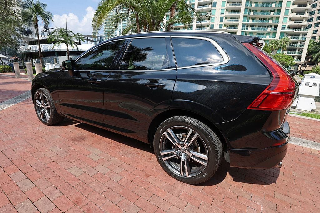 Used 2019 Volvo XC60 T5 Momentum w/ Multimedia Package AWD/4WD image 18