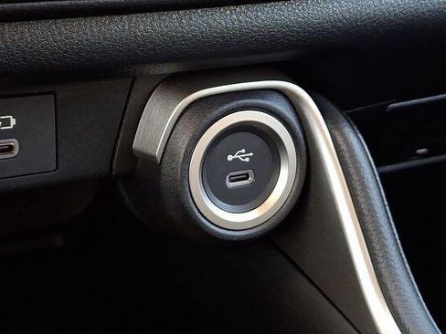 Used 2025 Toyota Grand Highlander AWD Hybrid image 23