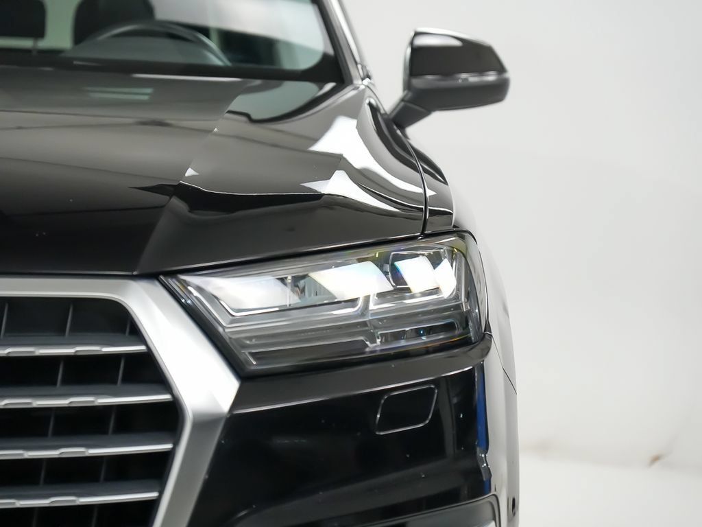Used 2017 Audi Q7 3.0T Premium Plus w/ Premium Plus Package AWD/4WD image 7