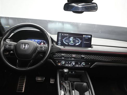 Used 2023 Honda Accord Sport image 19