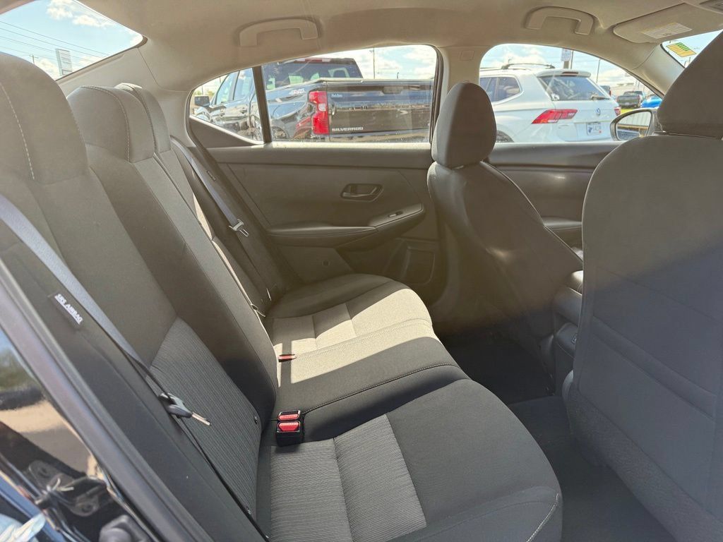 Used 2025 Nissan Sentra SV FWD image 12