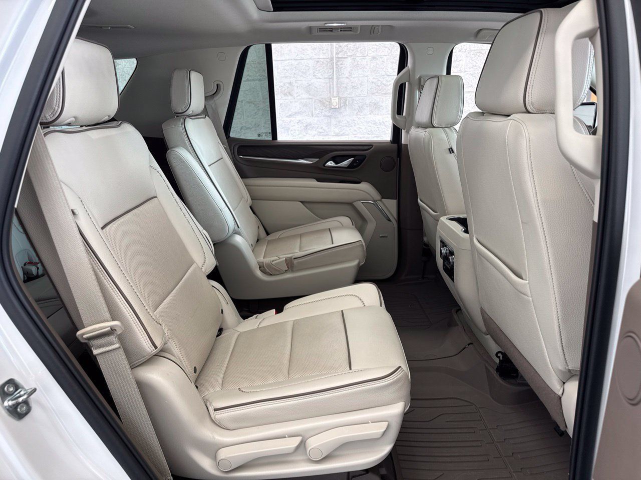 Used 2022 GMC Yukon Denali AWD/4WD image 48