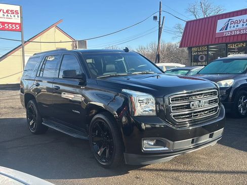 Used 2020 GMC Yukon SLT w/ Graphite Performance Edition image 3