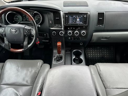 Used 2018 Toyota Sequoia Platinum image 13
