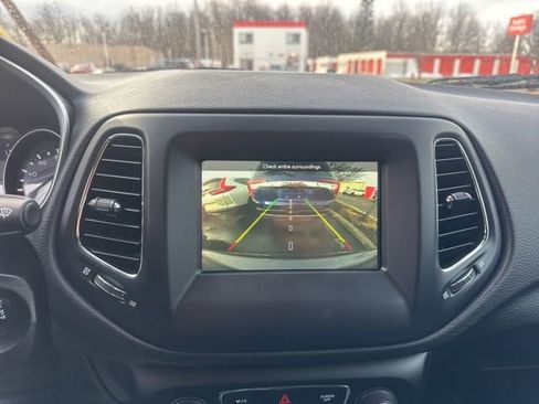 Used 2020 Jeep Compass Latitude w/ Cold Weather Group image 14