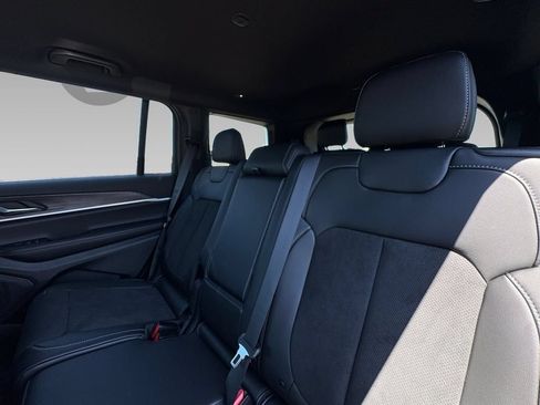 New 2026 Jeep Grand Cherokee L 2WD image 20