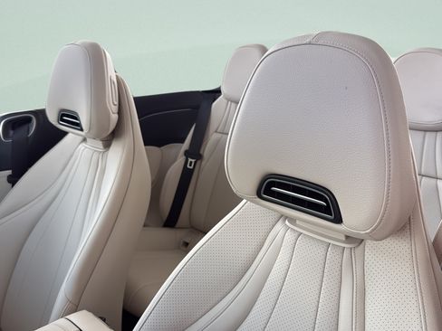 Certified 2026 Mercedes-Benz CLE 300 4MATIC Cabriolet image 18