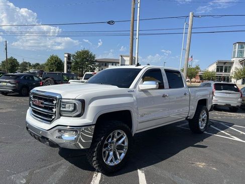 Used 2018 GMC Sierra 1500 SLT AWD/4WD image 16