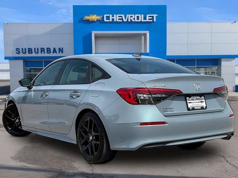 Used 2023 Honda Civic Sport image 3